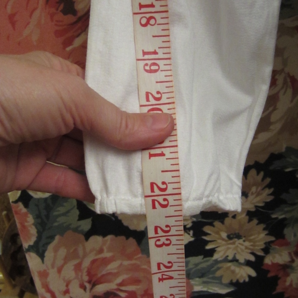 Banana Republic White Blouse with frill, size S - Picture 6 of 8